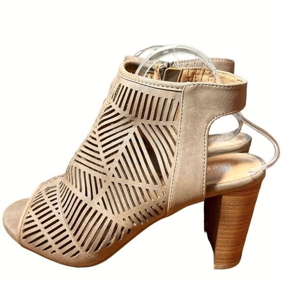 Lane Bryant DREAM Cloud Cutout Open-Toe Summer Sandal Women’s Size 10 Wide - Picture 3 of 9